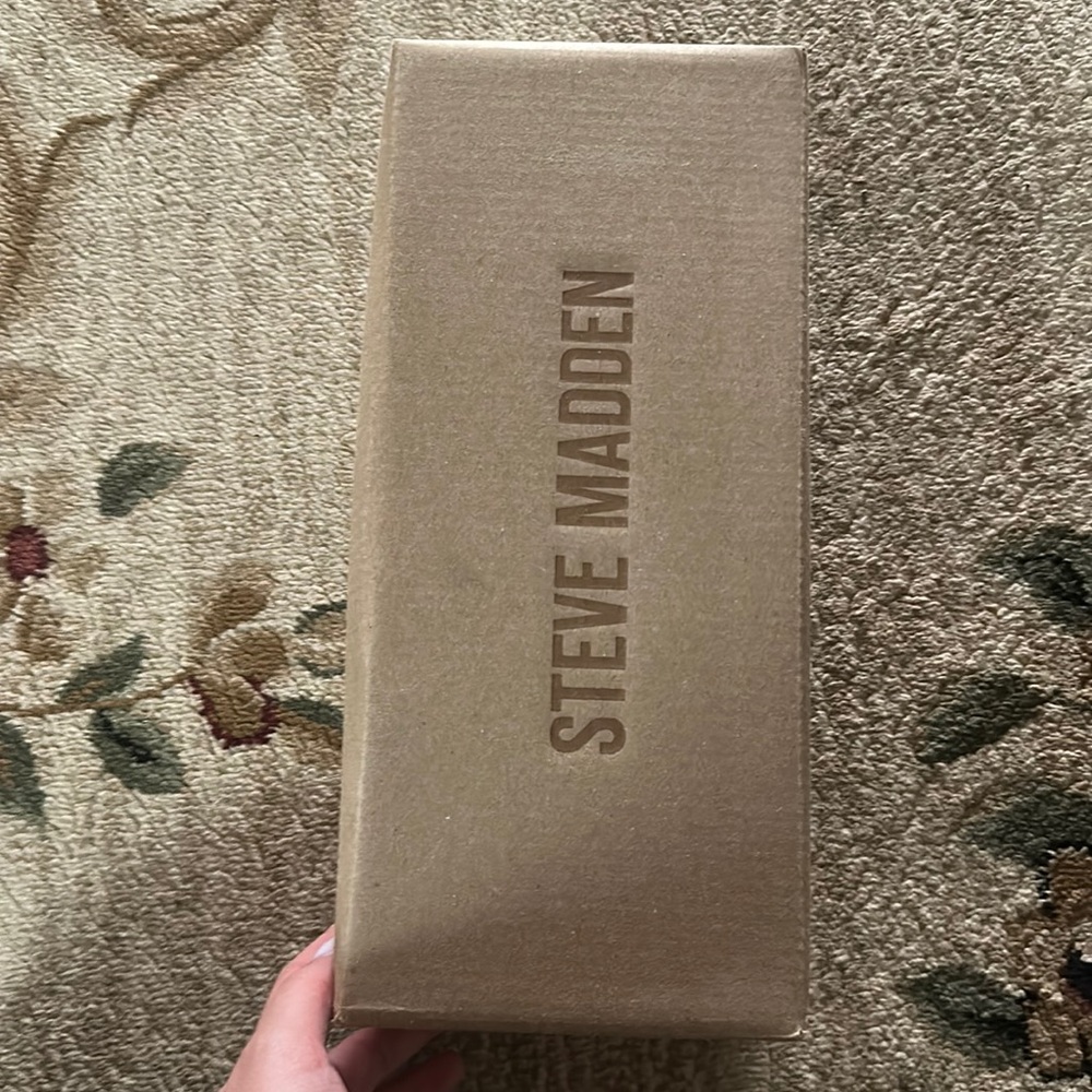 Steve Madden Hadyn Sandals